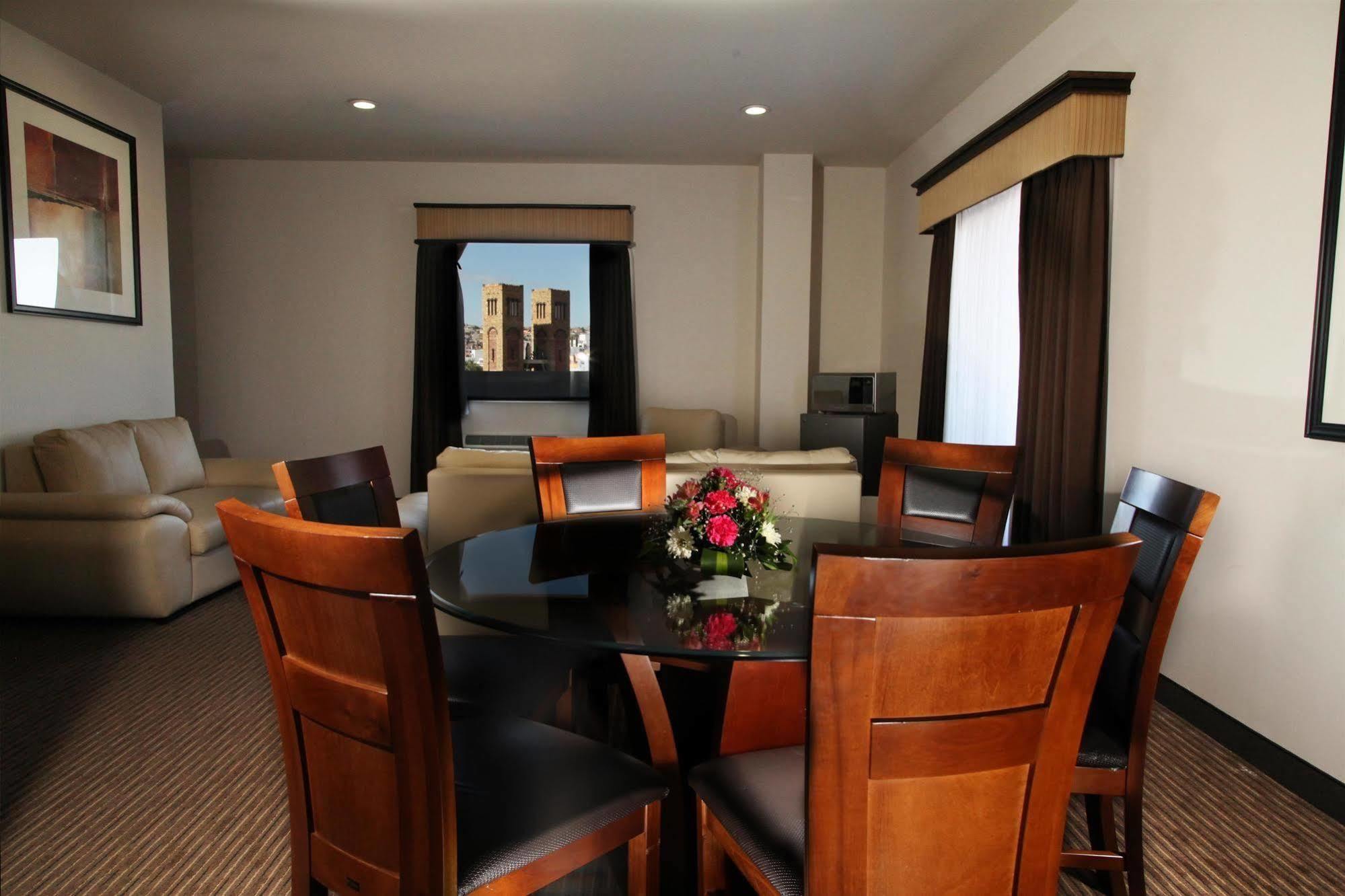 Best Western Plus La Mina Parral Wnętrze zdjęcie