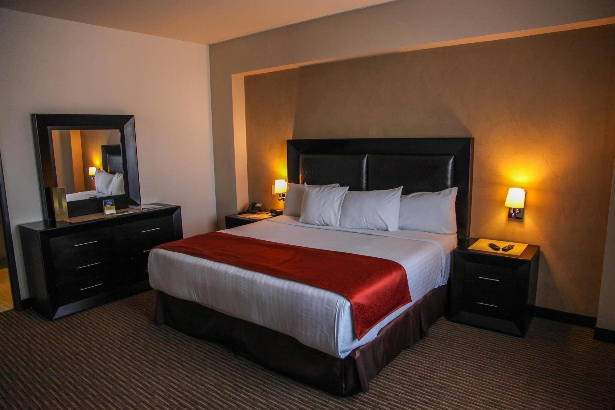 Best Western Plus La Mina Parral Pokój zdjęcie