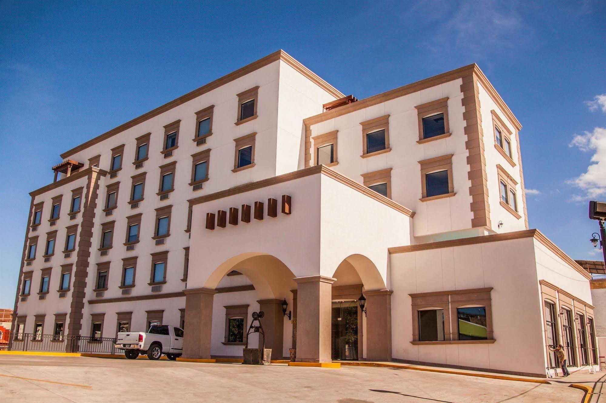Best Western Plus La Mina Parral Zewnętrze zdjęcie